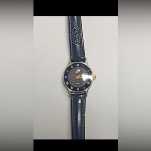 Vintage Nike Watch Black Genuine Leather  Womens Quartz  Water Resistant 1238